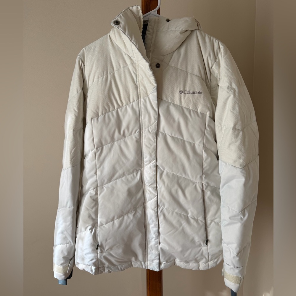 Columbia Women's White Thermal Comfort Omni Heat Puffer Winter Coat